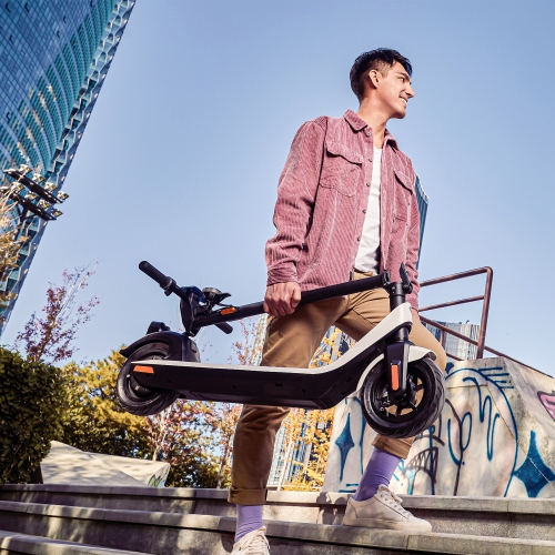 Refurbished Good - Niu KQi2 Pro 300W Electric scooter Grey