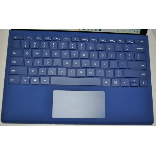 Microsoft Surface Pro 7 Tablet - 12.3" Touch Screen - 10th Gen Intel Core i5-1035G4 - 16 GB RAM - 256 GB SSD-Keyboard -Model: 1866 - Windows 11 Home. by MICROSOFT - Refurbished condition - Image 2