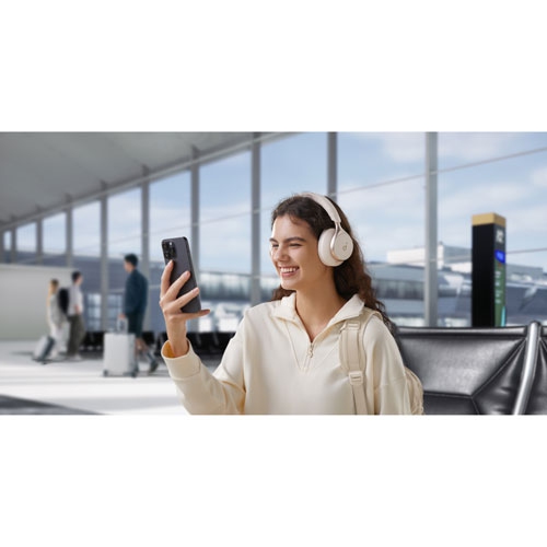 Remis à neuf - Casque d'écoute Bluetooth à isolation sonore Space One de Soundcore par Anker - Blanc