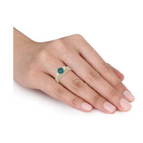 4/5 Carat Lab-Created Emerald Bridal Wedding Ring Set in 10K Yellow Gold with Diamonds