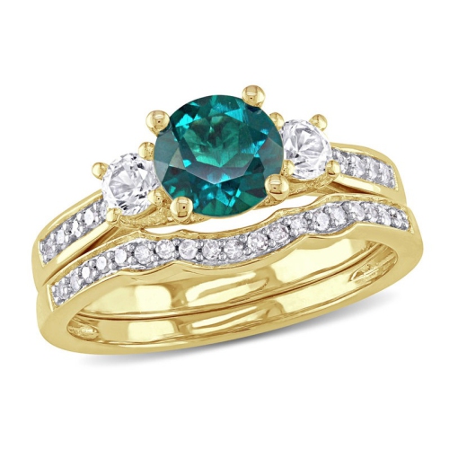 GEM AND HARMONY  4/5 Carat (Ctw) Lab-Created Emerald Bridal Wedding Ring Set In 10K Gold With Diamonds In Yellow