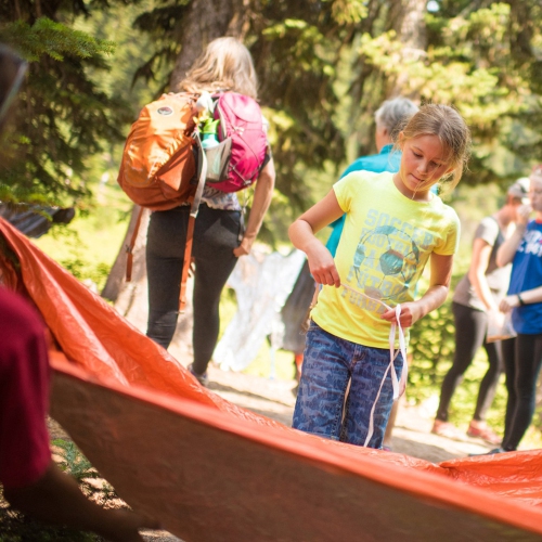 Ensemble de survie avec couverture d'urgence d'axGear, équipement de camping de randonnée pour l'extérieur, avec espace en bisens