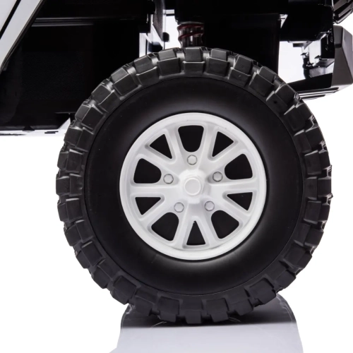 Freddo - 24V Jeep Freddo Raider 2 Seater - WHITE