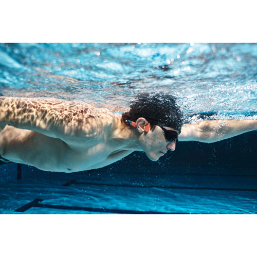 Écouteurs Bluetooth étanches à oreilles libres et à conduction osseuse OpenSwim Pro de Shokz - Rouge