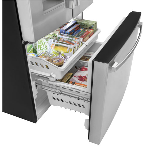 Réfrigérateur à deux portes 20,6 pi³ 36 po avec distributeur de glaçons de GE - Inox