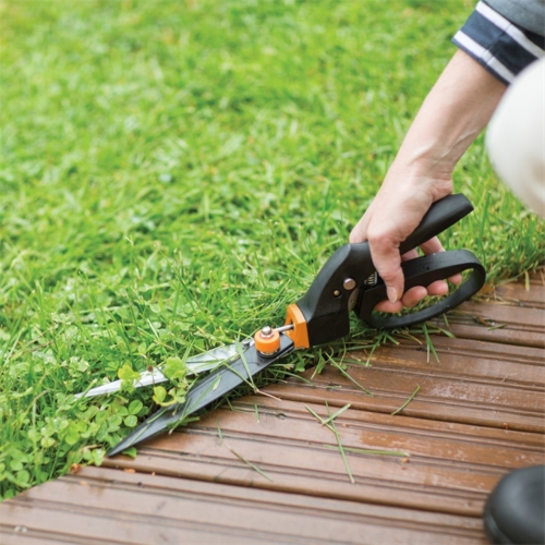 Fiskars Garden 392171-1001 Fiskars Swivel Grass Shears, Black/Orange