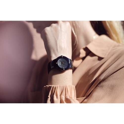 Montre quartz Millennia pour femmes de Bulova 34,5 mm avec boîtier céramique noire et boîtier en inox et bracelet céramique noir avec cadran noir