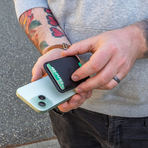 Portefeuille pour téléphone MagSafe de Logiix - Noir