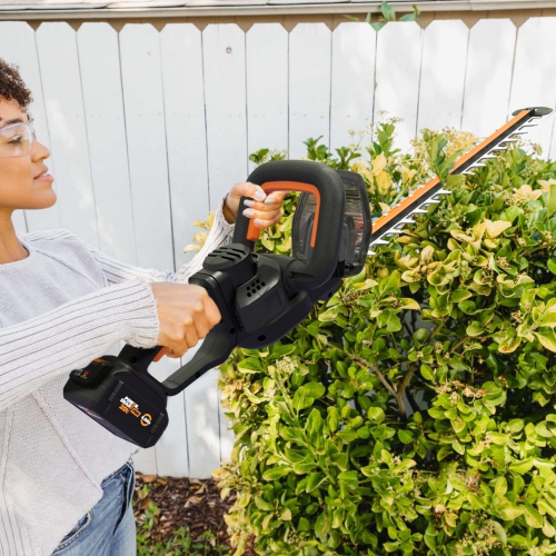 Worx WG263 Nitro 20V Brushless 22" Cordless Hedge Trimmer
