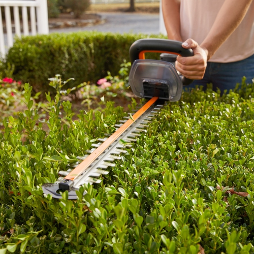 Worx WG263 Nitro 20V Brushless 22" Cordless Hedge Trimmer
