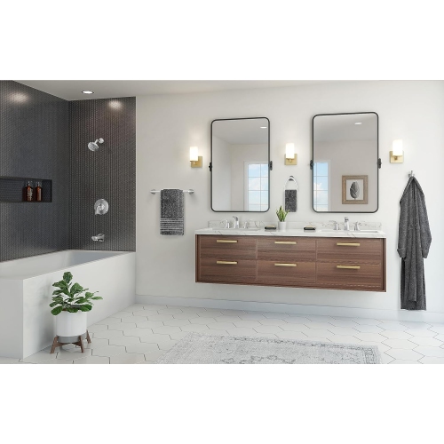 Robinet d'évier de salle de bain Pfister Karci, large, 8 po, 2 manettes, 3 trous, fini chrome poli, LF049KACC