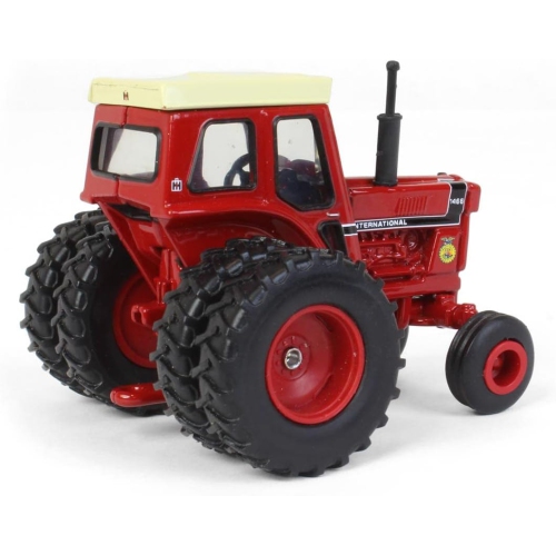 ERTL 1/64 International Harvester 1466 Black Stripe Wide Front with FFA Logo