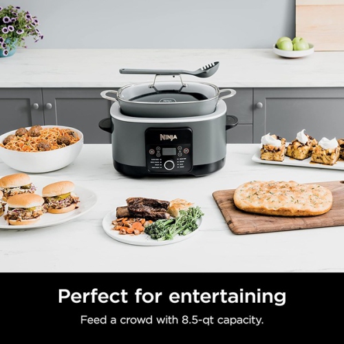 La PossibleCooker PRO 32,11 MC1001C de 8,5 pte Foodi de Ninja avec 45,72 mijoteuse 8-en-1 de 26,9 cm est offerte en gris sel de mer