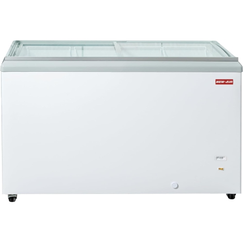 New Air Commercial 60″ 16.1 Cu. Ft. Flat Glass Ice Cream Freezer - White/Grey
