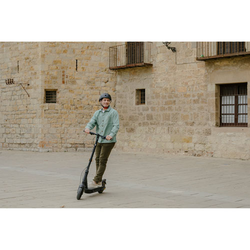 Boîte ouverte - Trottinette électrique Ninebot KickScooter MAX G2 de Segway - Gris foncé