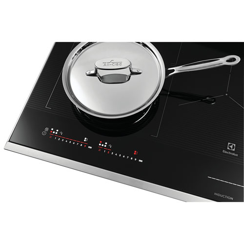 Surface de cuisson à induction 5 éléments 36 po d'Electrolux - Acier inoxydable