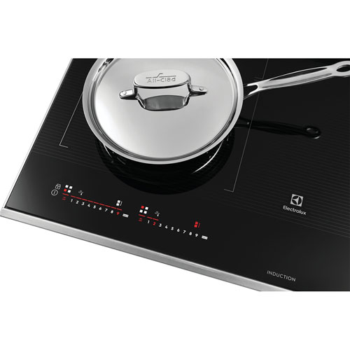 Surface de cuisson à induction 4 éléments 30 po d'Electrolux - Acier inoxydable