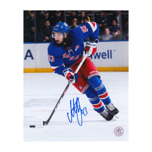 Image 1 de 1.. Photo 8x10 autographiée de Mika Zibanejad, réalisateur de hockey des Rangers