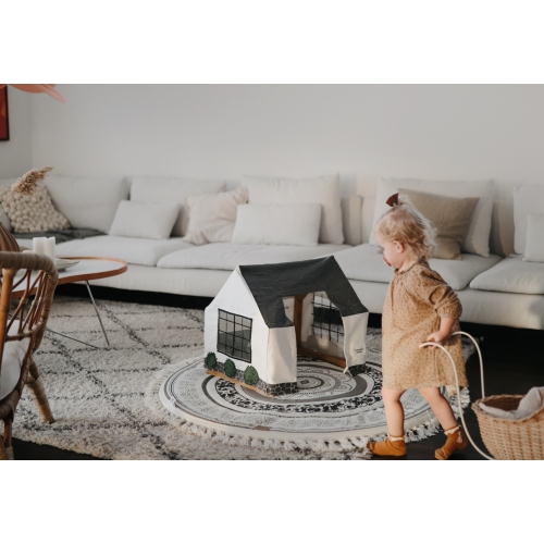 Elodie Details - House of Elodie - Snuggle House Cover