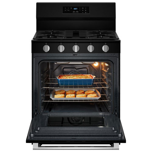 Cuisinière au gaz autonome de 30 po avec 5 brûleurs et four de 5 pi³ avec ventilateur à convection et friture à air chaud de Maytag - Noir
