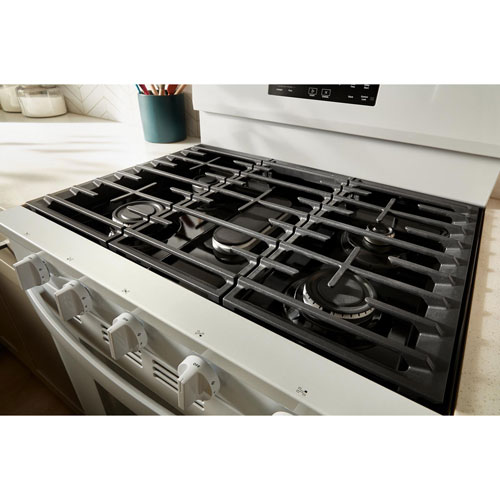 Cuisinière gaz autonome 30 po, four 5 pi³ à ventilateur de convection, 5 brûleurs, friture à air chaud de Whirlpool-Blanc