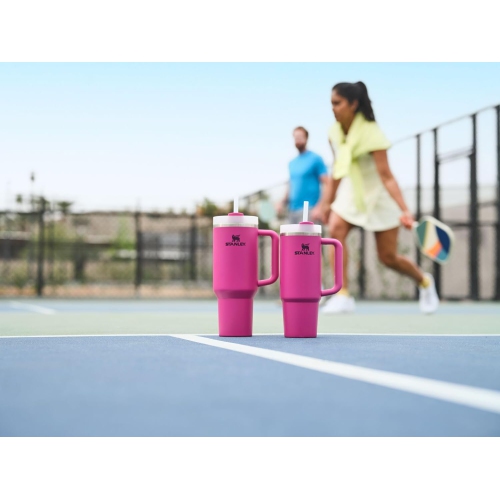 Stanley Quencher H2.0 30oz. FlowState Stainless Steel Vacuum Insulated Tumbler with Lid and Straw for Water, Iced Tea or Coffee / Fuchsia