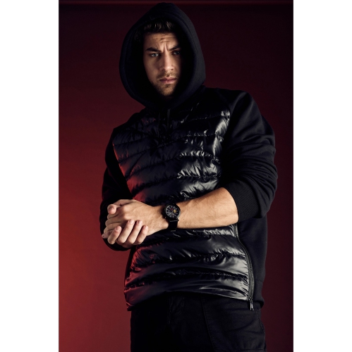 Montre pour hommes à éco-conduite japonaise Darth Vader de Star Wars, 44&nbsp;mm boîtier en inox noir, bracelet en cuir et cadran noir