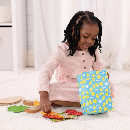 What�s for Lunch?� Surprise Meal Play Food Set