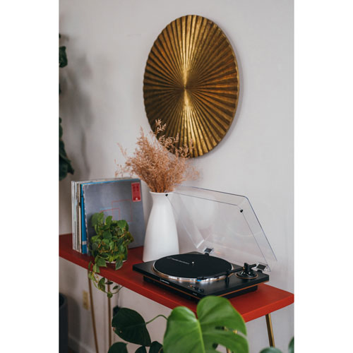 Tourne-disque à entraînement par courroie AT-LP70X-BZ d'Audio Technica - Noir/Bronze