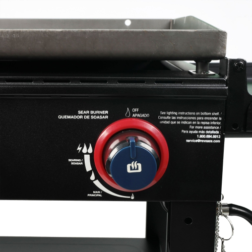 Gril au gaz propane à 4 brûleurs de 37 po GC1643&nbsp;M de Razor