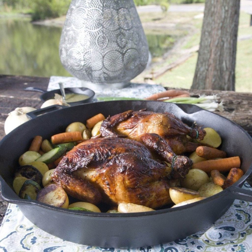 Bayou Classic 16 Inch Oven Safe Cast Iron Skillet Cooking Pot, Black