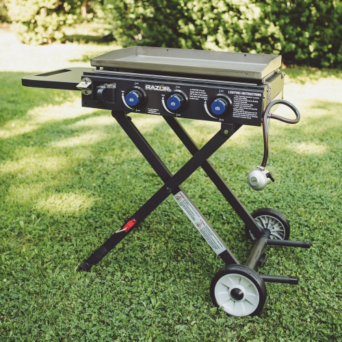 Razor Griddle Portable 3 Burner 30,000 BTU Gas Grill & Griddle Cart w/Side Shelf