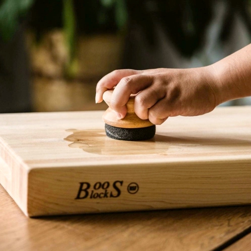John Boos – Ensemble d’entretien de planche à découper en bois, 32 oz liq., huile mystère et applicateur