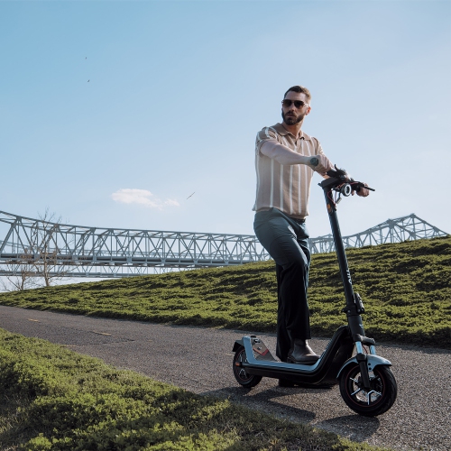 Niu KQi 300X 5.0W Electric Scooter Grey