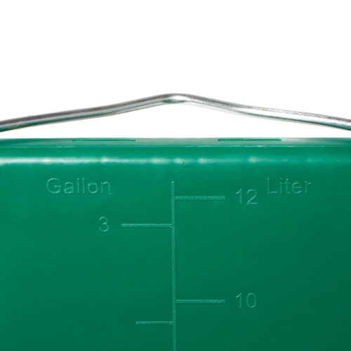 Farm Innovators 3 Gal Flat Back Plastic Heated Bucket, 70 Watt, Green