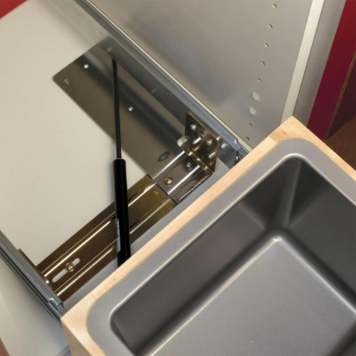 50&nbsp;qt de poubelle rétractable Rev-A-Shelf. Avec fermeture en douceur, 4WCBM-1550DM-1