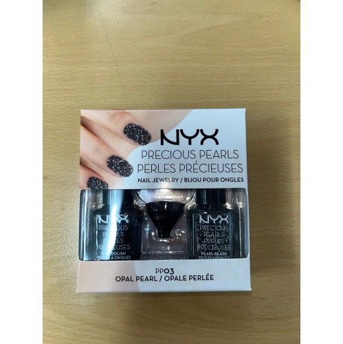 NYX Precious Pearl Nail Jewelry