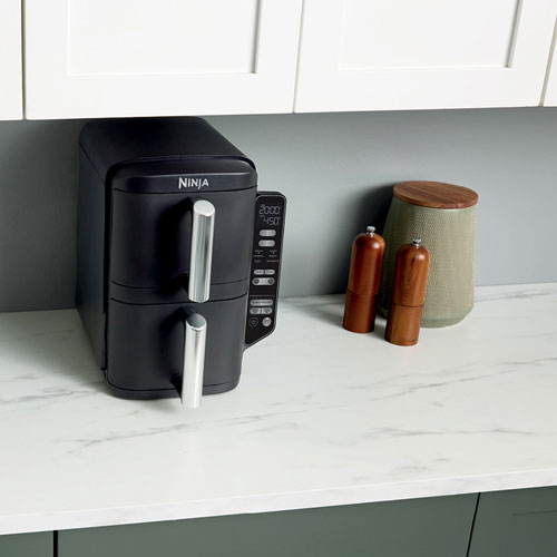 Friteuse à air chaud 6-en-1 à 2 paniers DoubleStack de Ninja - Capacité de 7,57 l - Noir