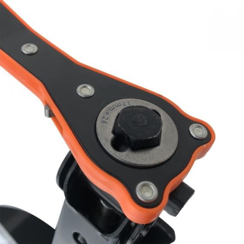 Versatile 2-in-1 Automotive Ratchet Wrench with Converter - Easy Car Jacking
