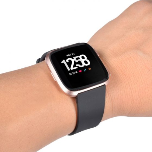 Fitbit Versa Band-White - Replacement Band A stainless steel buckle and a silicone fastener ring can help to keep the band from coming loose