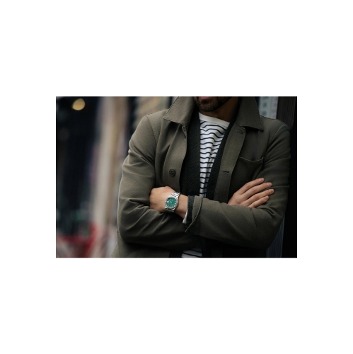 Bulova Mens Super Seville Precisionist Watch 37.5mm Silver-Tone Stainless Steel Case and Bracelet with Green Dial