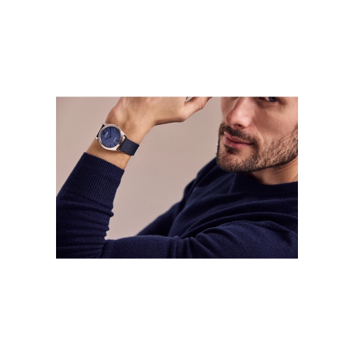 Montre unisexe Suratto Eco-Drive 38,4 mm de Citizen avec boîtier en inox argenté et bracelet en cuir bleu avec cadran bleu
