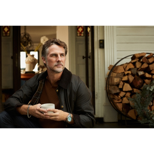 Bulova Mens Racer Chronograph Quartz Watch 42mm Silver-Tone Stainless Steel Case and Bracelet with Blue Dial