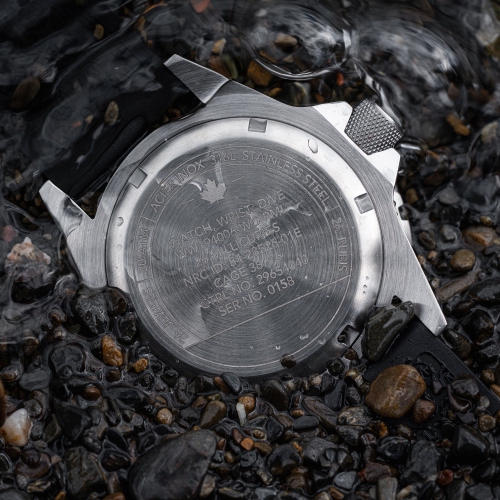 MARATHON- Arctic Red Maple Large Diver's Automatic 41mm