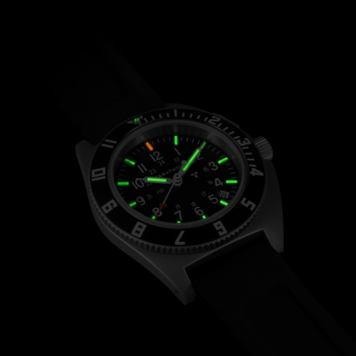 MARATHON- Steel Navigator W/Date on Black 3-Piece Rubber Strap Kit 41mm