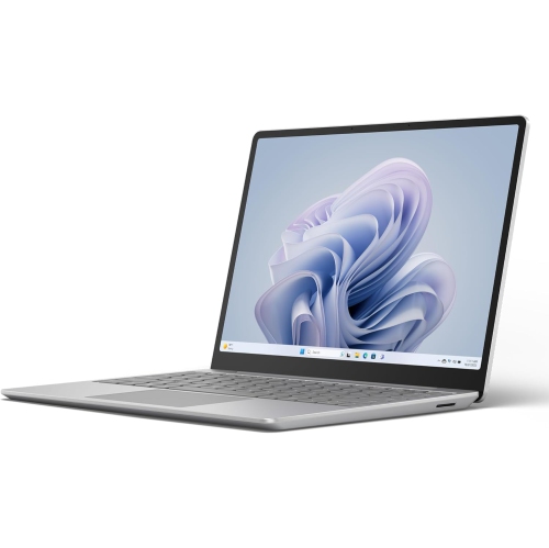 Portable Surface Laptop Go 3 remis à neuf de Microsoft – Core i5-1235U d'Intel, 8 Go LPDDR5, disque SSD 256 Go, Windows 11 famille, écran