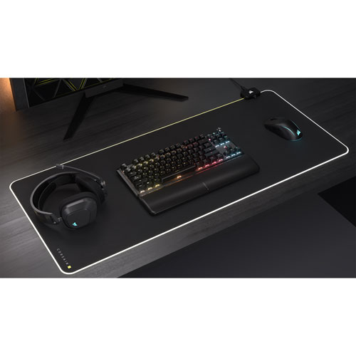 Clavier de jeu mécanique sans pavé numérique rétroéclairé sans fil à touches mécaniques linéaires Red K70 CORE de Corsair - Noir - Exclusivité Best