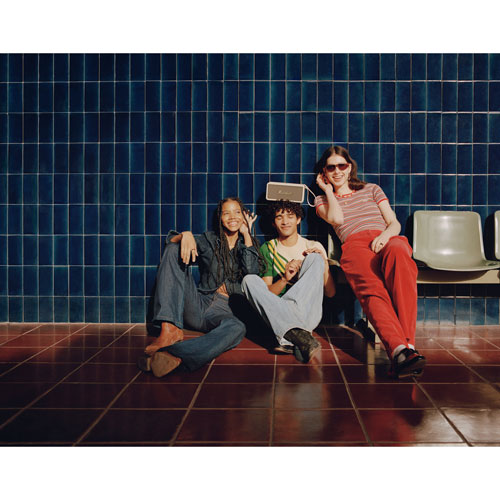 Haut-parleur sans fil Bluetooth étanche Middleton de Marshall - Crème