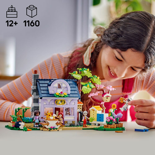LEGO Friends: Beekeepers' House and Flower Garden - 1161 Pieces (42669)