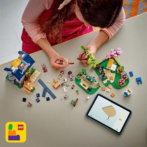 LEGO Friends: Beekeepers' House and Flower Garden - 1161 Pieces (42669)